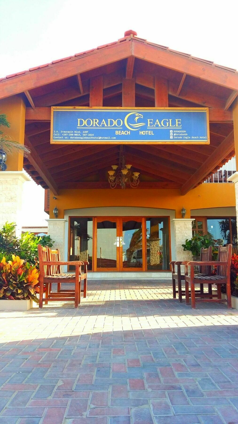 Dorado Eagle Beach Hotel Ораньєстад Екстер'єр фото